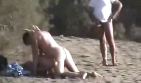 情熱的に彼女の友人にキスし、彼女の舌で彼女の猫を愛撫する編組を持つかわいこちゃん 女性 動画 安心