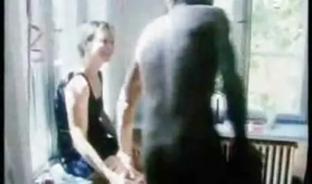 探偵ファック雌犬、犯罪現場でバイクの近くのチームキャップ 安心 セックス 動画