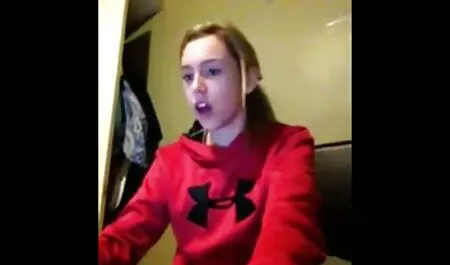 ヘレナバレンタイン喜ば二つの従業員のソファ 女性 動画 安心