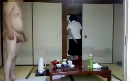 黒檀asshole fucks金髪毛の商品に騎乗位の位置 女性 安心 動画