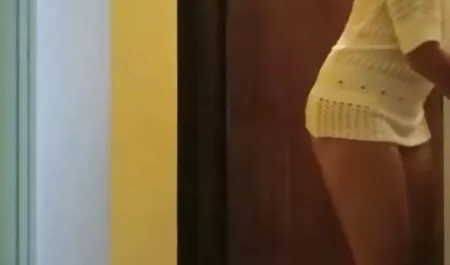 裸の女の子と大きな乳首masturbatingにwebカメラ えろ どう が 安心