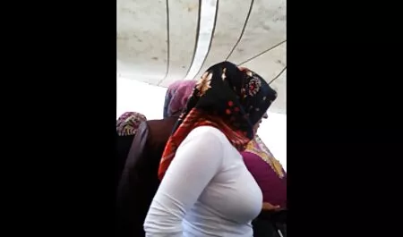 学生と黒檀熟女リック若い黒檀ブッシュ 女性 安心 セックス 動画