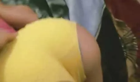 変態模索熟女でスカートエレベーターお尻とおならでザ膣内の熟女 女性 でも 安心 アダルト ビデオ