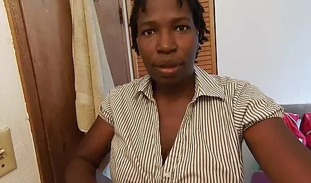 Ava 女性 が 安心 av Adams吸い大きなコック恋人オン彼女の膝と乗り物彼女の