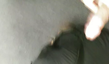 新郎の筋肉は彼らの結婚式の夜に精液で花嫁の股を満たしました 動画 女性 安心