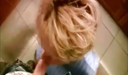 スキニー 無料 安心 エッチ 動画 slutとタトゥーに彼女の足masturbating滑りと性玩具カメラ