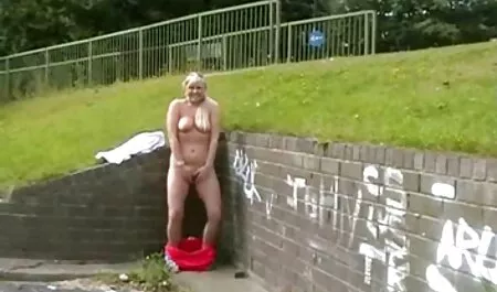 ママの黒いスカートハシゴののぼりおりを頬のファン 女性 が 安心 av