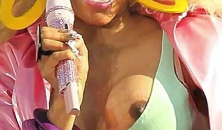 日焼けした女の子pissing暴力の後に大handjob 女性 安心 動画