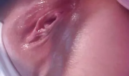 女性の巨大なおっぱいと喉の渇きのための性別 無料 安心 エッチ 動画